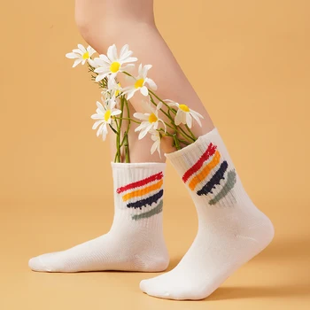 2023, Хит на продажбите, Есенни дамски чорапи, с хубави принтом, всекидневни, прости, в спортен стил, дишащи, абсорбиращи потта, Дамски чорапи със средна тръба