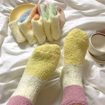 Зимни чорапи, Контрастни коралови кадифени чорапи със средна дължина, дамски плюшени изолирана чорапи за сън, за момичета, Дебели чорапи за сън, подарък